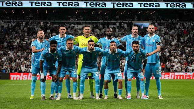 Erzurumspor FK'da Moraller Bozuk: Beşiktaş Maçı Sonrası Çığ gibi Büyüyen Endişeler
