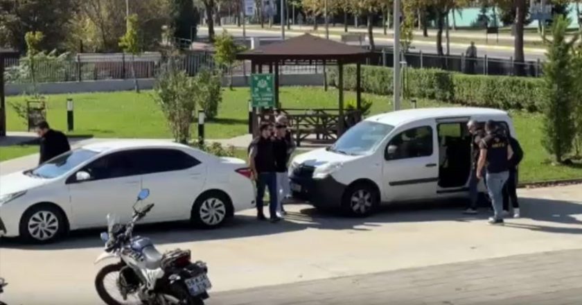 18 yaşındaki genç bıçaklı kavgada hayatını kaybetti – Son Dakika Türkiye Haberleri