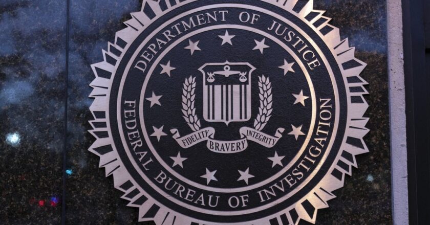 FBI Virginia'da 150 ev yapımı bomba buldu