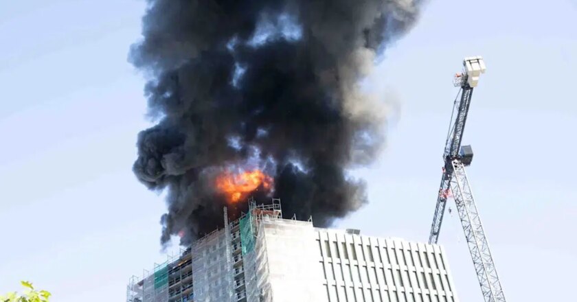 Berlin’de yapım aşamasında olan gökdelede ateş – News World News