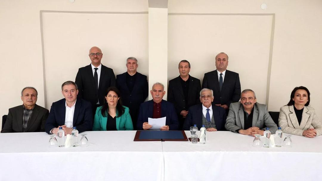 Gündem: Türkiye terörizmi! Her şey Bahceli'nin eli ve çağrısı ile başladı ...