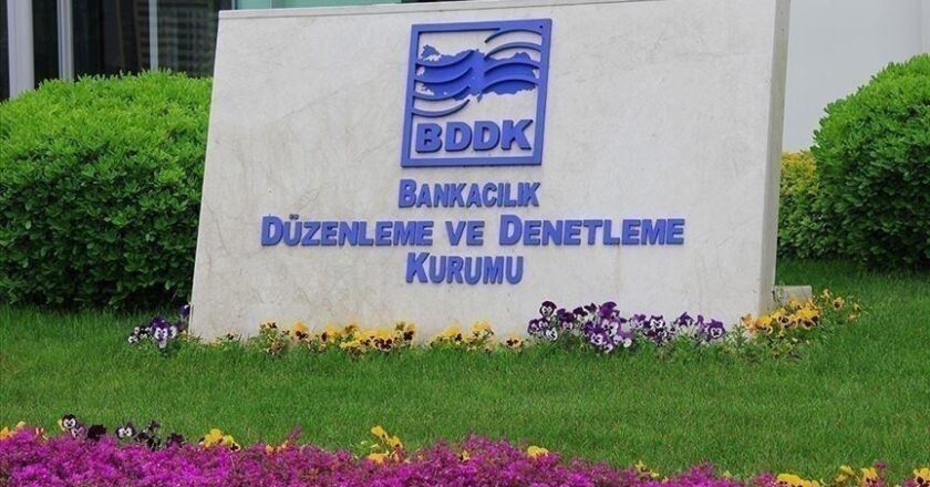 İlk 6 ayda 422.4 milyar TL net kar