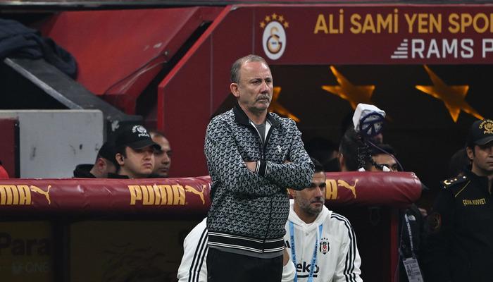 Beşiktaş Sergen Yalçın’ın koçu Galatasaray hayranları sayesinde! “ Çok teşekkür ederim, onların var olmasına izin verin … ”