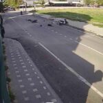 Çarpışan motosikletin sürücüleri yere savruldu: O anlar kameraya yansıdı