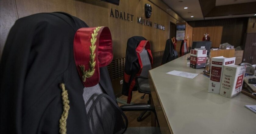 “Gaç” soruşturmasında eski belediye başkanı ve 10 sanık hakim karşısına çıktı.