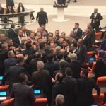 Bütçe Tartışmaları Tansiyonu Yükseltti! Vekiller Arasında Gerilim!