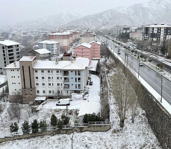 Bitlis’te Okullar 1 Gün Süreyle Kapatıldı
