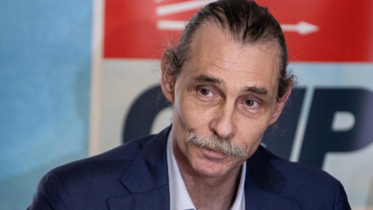 Erdal Beşikçioğlu’nun eşi paylaştı: “Şimdi avlun açıktır…”