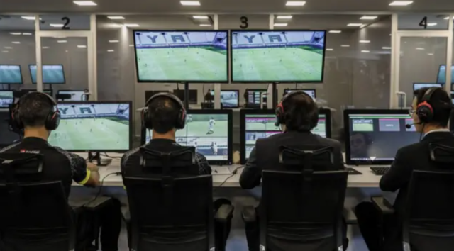 Fenerbahçe-Beşiktaş derbisinin ‘VAR’ hakemi belli oldu!